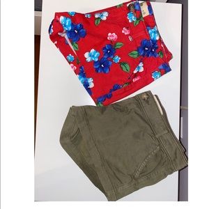 2 for $22 Hollister Low-Rise Shorts Size 3 W26